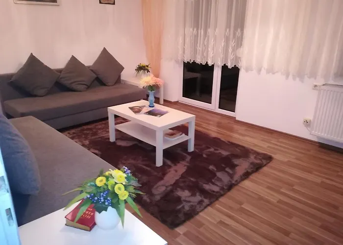 Isas Apartment