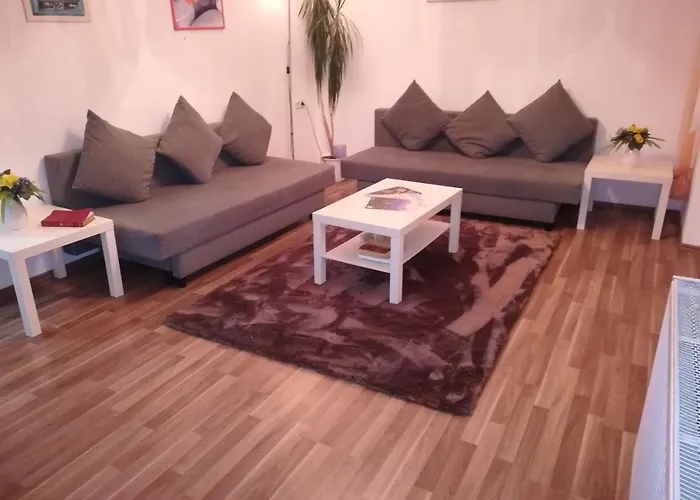Isas Apartment